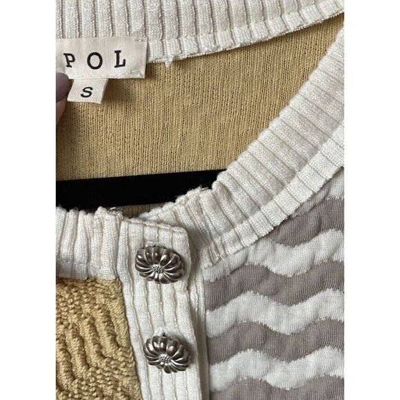 POL OVERSIZED Ribbed Knit and Quilted Top in Cream Multi Size Small - Picture 7 of 8